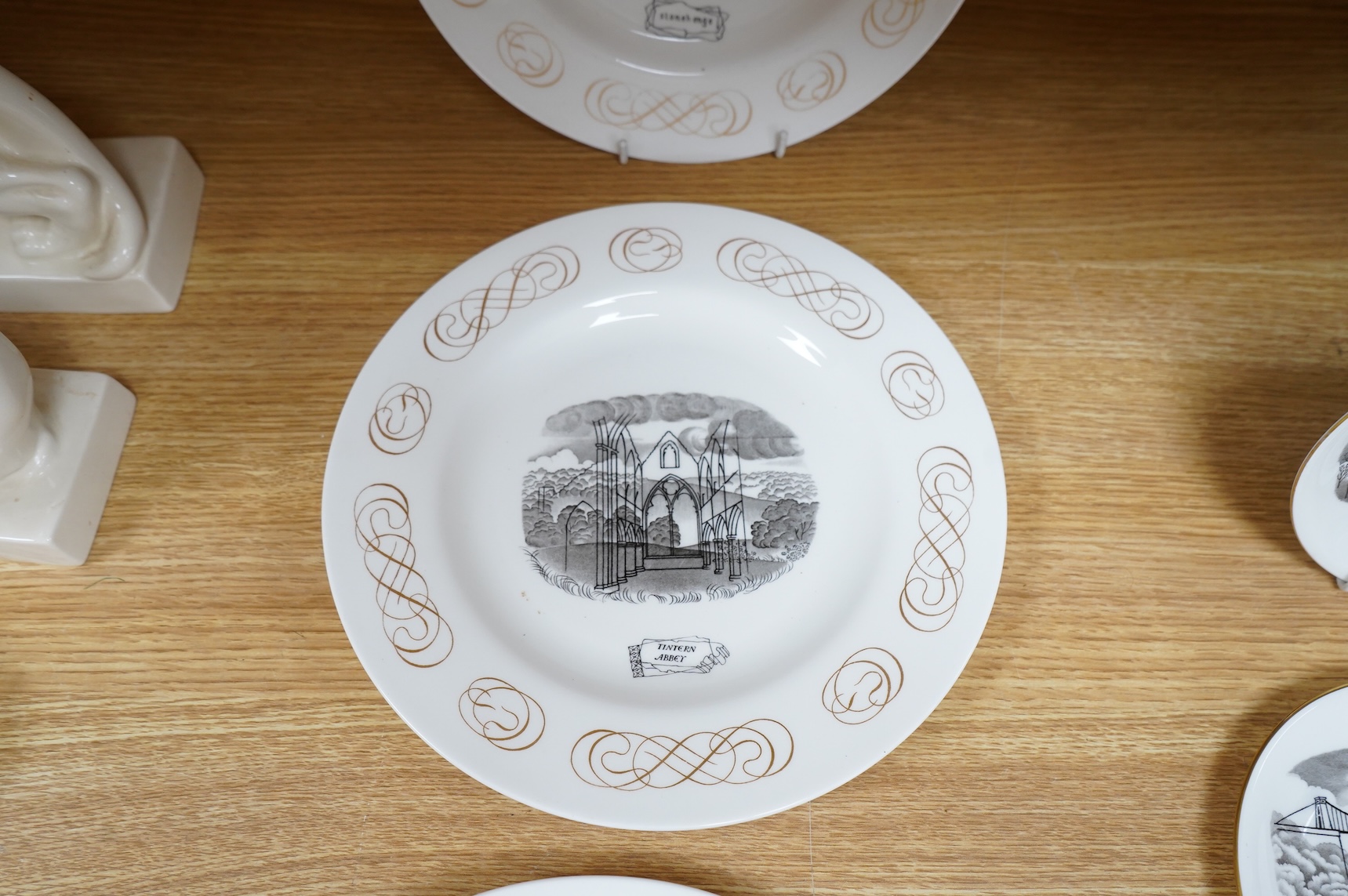 Laurence Whistler for Wedgwood, ‘Outlines of Grandeur’, three dinner plates and three side dishes to include New Delhi and Holyroodhouse, largest 27cm in diameter